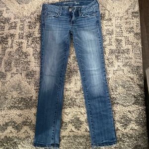 American eagle jeans- low rise skinny jeans